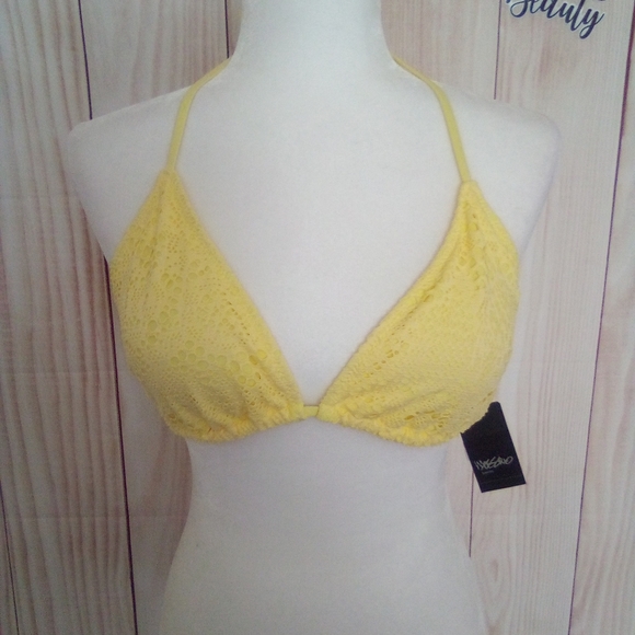 Mossimo Supply Co. Other - Mossimo Crochet Knit Bikini Top